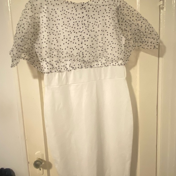 Plus Heart Organza midi Dress - Picture 3 of 9